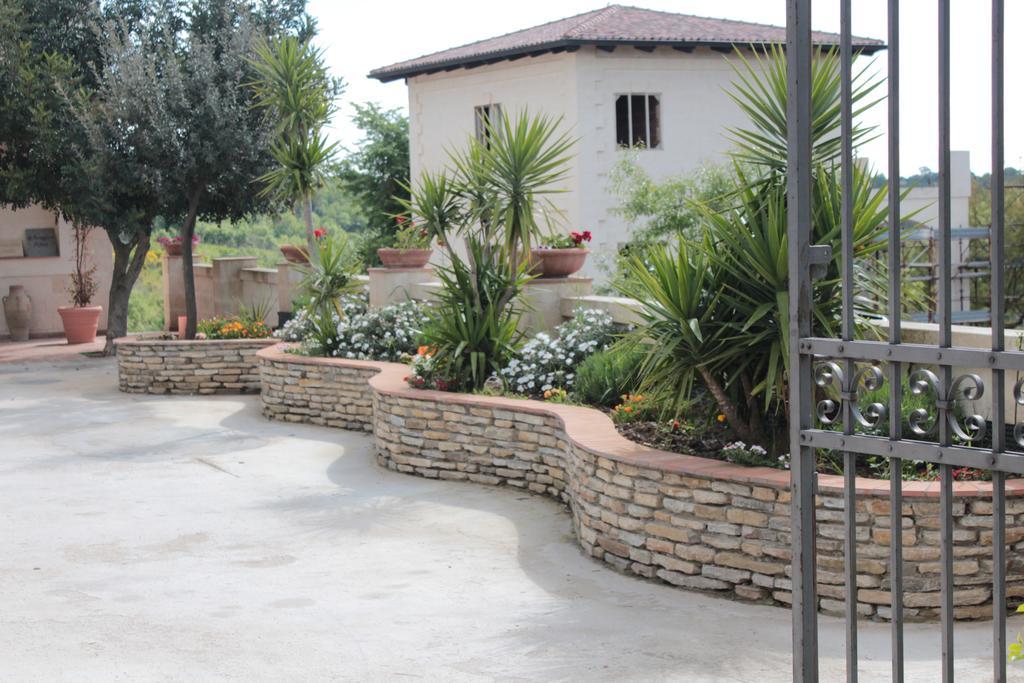 Agriturismo Al Passaggio Di Pirro Vila Miglionico Exterior foto